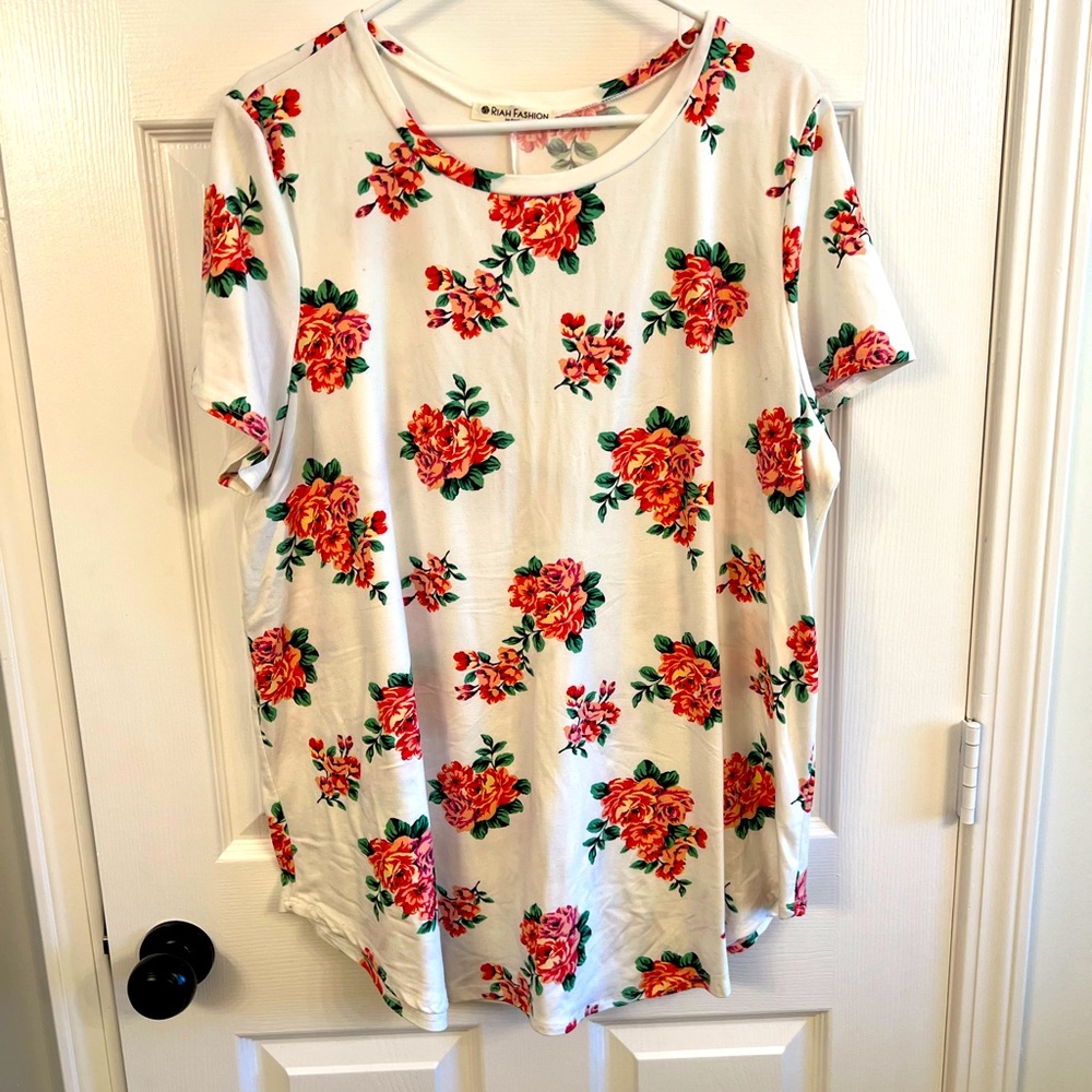 Floral tee